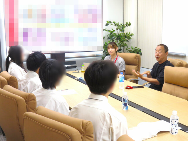 202607-interiew①.jpg